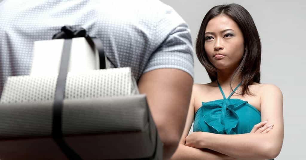 Should You Buy Your Ex a Christmas Present